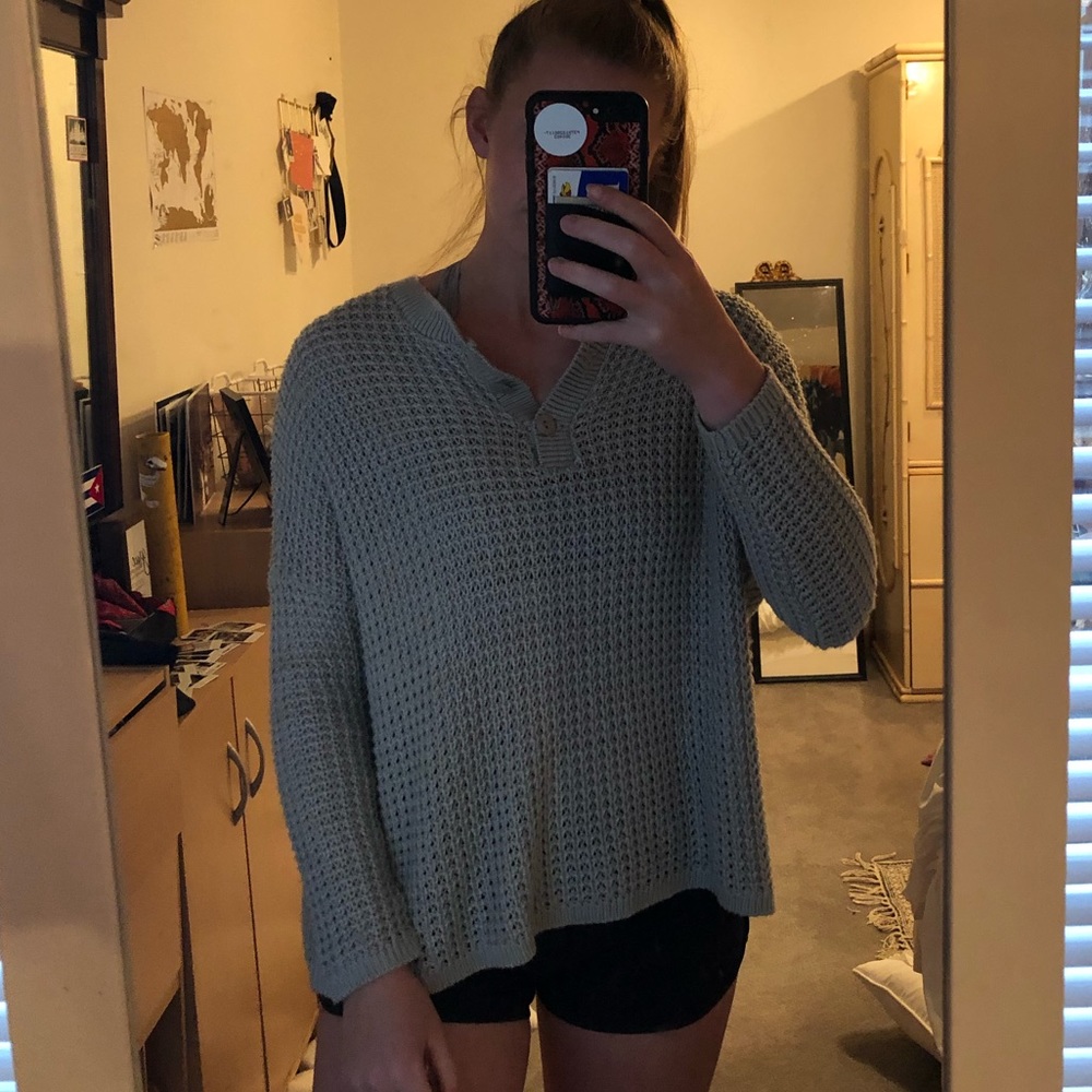 BDG grey sweater